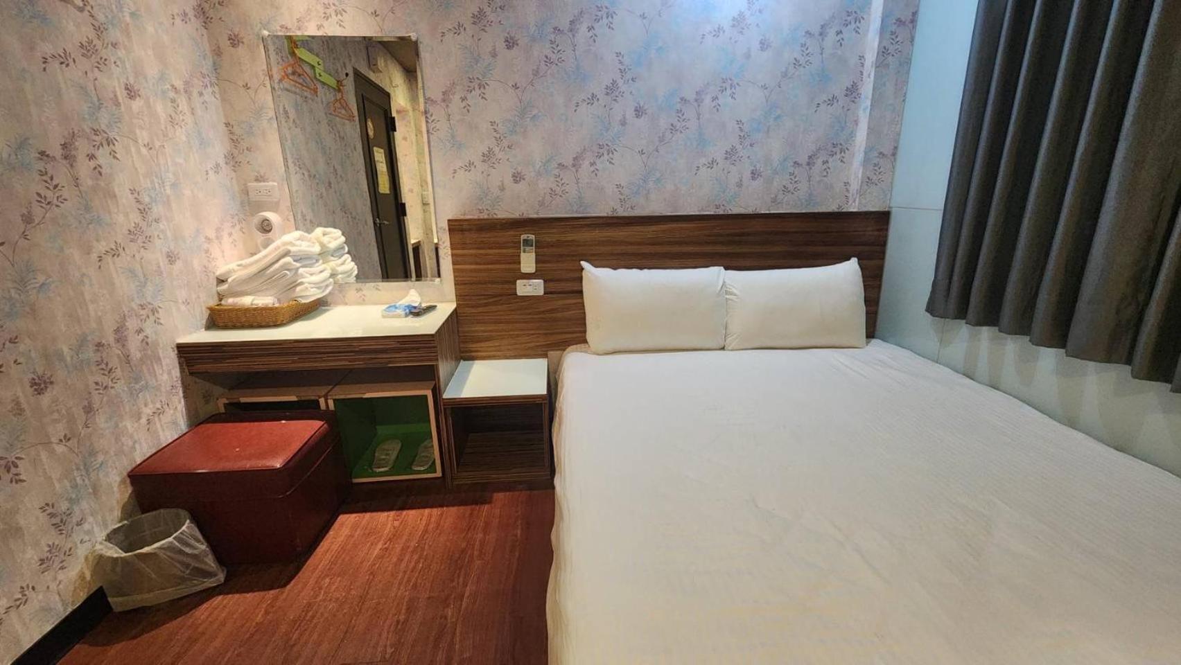 Yung Feng Hotel Keelung Exterior foto